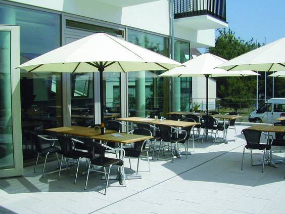 parasol filius professionnels restaurant cafe bar brasserie aménagement exterieur rossi salon de provence 13