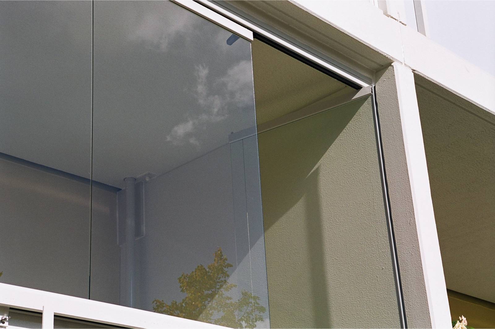 Fermeture et Protection de Balcon en Verre Sur-Mesure